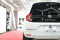 ルノー トゥインゴ ｲﾝﾃﾝｽ ﾘﾐﾃ　140台限定特別仕様 ECO機能 ｸﾙｺﾝ 専用ﾚｻﾞｰ調ｼｰﾄ ｼｰﾄﾋｰﾀｰ 純正ﾀｯﾁｽｸﾘｰﾝ CarPlay Bｶﾒﾗ 16ｲﾝﾁｱﾛｲﾎｲｰﾙ　2年保証付