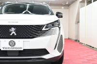 プジョー 3008 GT　後期ﾓﾃﾞﾙ ACC LKA ﾊｰﾌ革 ﾊﾟﾉﾗﾏSR 純正ﾀｯﾁｽｸﾘｰﾝ CarPlay Bｶﾒﾗ 前後ｺｰﾅｰｾﾝｻｰ 純正18ｲﾝﾁAW LEDﾗｲﾄ　新車保証継承可