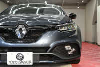 ルノー メガーヌ RSﾄﾛﾌｨｰ　Pｽﾀ ｸﾙｺﾝ RECARO製ｾﾐﾊﾞｹｯﾄｼｰﾄ 純正ﾀｯﾁｽｸﾘｰﾝ Bluetoothｵｰﾃﾞｨｵ CarPlay Bｶﾒﾗ 前後ﾊﾟｰｷﾝｸﾞｾﾝｻｰ 19ｲﾝﾁ鍛造AW ﾌﾞﾚﾝﾎﾞ製ﾚｯﾄﾞｷｬﾘﾊﾟｰ LEDﾍｯﾄﾞﾗｲﾄ　2年保証付