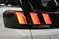 プジョー 3008 ｸﾛｽｼﾃｨ　特別仕様車 ACC ﾊｰﾌ革 純正ﾀｯﾁｽｸﾘｰﾝ ﾅﾋﾞTV ﾌﾙｾｸﾞ CarPlay ADVｺﾝﾄﾛｰﾙ 純正18ｲﾝﾁAW LEDﾗｲﾄ ｱｸﾃｨﾌﾞｾｰﾌﾃｨﾌﾞﾚｰｷ　2年保証付