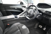 プジョー 3008 ｸﾛｽｼﾃｨ　特別仕様車 ACC ﾊｰﾌ革 純正ﾀｯﾁｽｸﾘｰﾝ ﾅﾋﾞTV ﾌﾙｾｸﾞ CarPlay ADVｺﾝﾄﾛｰﾙ 純正18ｲﾝﾁAW LEDﾗｲﾄ ｱｸﾃｨﾌﾞｾｰﾌﾃｨﾌﾞﾚｰｷ　2年保証付