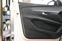 プジョー 3008 ｸﾛｽｼﾃｨ　特別仕様車 ACC ﾊｰﾌ革 純正ﾀｯﾁｽｸﾘｰﾝ ﾅﾋﾞTV ﾌﾙｾｸﾞ CarPlay ADVｺﾝﾄﾛｰﾙ 純正18ｲﾝﾁAW LEDﾗｲﾄ ｱｸﾃｨﾌﾞｾｰﾌﾃｨﾌﾞﾚｰｷ　2年保証付