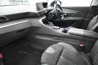 プジョー 3008 ｸﾛｽｼﾃｨ　特別仕様車 ACC ﾊｰﾌ革 純正ﾀｯﾁｽｸﾘｰﾝ ﾅﾋﾞTV ﾌﾙｾｸﾞ CarPlay ADVｺﾝﾄﾛｰﾙ 純正18ｲﾝﾁAW LEDﾗｲﾄ ｱｸﾃｨﾌﾞｾｰﾌﾃｨﾌﾞﾚｰｷ　2年保証付