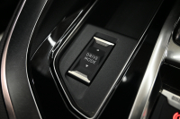 プジョー 3008 GT ﾌﾞﾙｰHDi ﾚｻﾞｰPKG　後期 ACC LKA 黒革 ﾊﾟﾉﾗﾏSR 純正ﾀｯﾁｽｸﾘｰﾝ ﾅﾋﾞTV CarPlay 360ｶﾒﾗ 前後ﾊﾟｰｷﾝｸﾞｾﾝｻｰ 純正18ｲﾝﾁAW LEDﾗｲﾄ　2年保証付