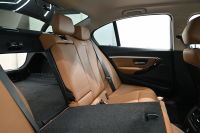 BMW 3シリーズ 320i ﾗｸﾞｼﾞｭｱﾘｰ　正規D車 LCIﾓﾃﾞﾙ ACC ｺﾆｬｯｸ革 純正iDriveﾅﾋﾞ Bｶﾒﾗ 純正17ｲﾝﾁAW 自動ﾄﾗﾝｸ LEDﾗｲﾄ　2年保証付