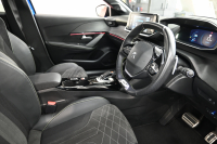 プジョー 208 GT　ACC LKA BSM Pｽﾀ ECO ﾊｰﾌﾚｻﾞｰ 7ｲﾝﾁﾀｯﾁｽｸﾘｰﾝ CarPlay Bｶﾒﾗ 17ｲﾝﾁAW ﾌﾙLEDﾗｲﾄ ﾛｰﾀﾞｳﾝ ARBﾏﾌﾗｰ AdPowerSonicｽﾋﾟｰｶｰ　2年保証付