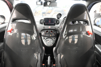 アバルト 695 ｺﾝﾍﾟﾃｨﾂｨｵｰﾈ　正規D車 Sabeltｽﾎﾟｰﾂｼｰﾄ ｶｰﾎﾞﾝﾊﾞｯｸｼｪﾙ 純正ﾀｯﾁｽｸﾘｰﾝ CarPlay Bｶﾒﾗ Beatsｻｳﾝﾄﾞ 17ｲﾝﾁAW ﾌﾞﾚﾝﾎﾞ製ﾚｯﾄﾞｷｬﾘﾊﾟｰ ﾚｺｰﾄﾞﾓﾝﾂｧ　2年保証付