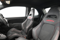アバルト 695 ｺﾝﾍﾟﾃｨﾂｨｵｰﾈ　正規D車 Sabeltｽﾎﾟｰﾂｼｰﾄ ｶｰﾎﾞﾝﾊﾞｯｸｼｪﾙ 純正ﾀｯﾁｽｸﾘｰﾝ CarPlay Bｶﾒﾗ Beatsｻｳﾝﾄﾞ 17ｲﾝﾁAW ﾌﾞﾚﾝﾎﾞ製ﾚｯﾄﾞｷｬﾘﾊﾟｰ ﾚｺｰﾄﾞﾓﾝﾂｧ　2年保証付