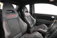 アバルト 695 ｺﾝﾍﾟﾃｨﾂｨｵｰﾈ　正規D車 Sabeltｽﾎﾟｰﾂｼｰﾄ ｶｰﾎﾞﾝﾊﾞｯｸｼｪﾙ 純正ﾀｯﾁｽｸﾘｰﾝ CarPlay Bｶﾒﾗ Beatsｻｳﾝﾄﾞ 17ｲﾝﾁAW ﾌﾞﾚﾝﾎﾞ製ﾚｯﾄﾞｷｬﾘﾊﾟｰ ﾚｺｰﾄﾞﾓﾝﾂｧ　2年保証付