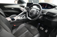 プジョー 3008 GT ﾌﾞﾙｰHDi　後期 ACC LKA ﾊｰﾌﾚｻﾞｰ ｼｰﾄﾋｰﾀｰ 純正ﾀｯﾁｽｸﾘｰﾝ CarPlay Bｶﾒﾗ 前後ﾊﾟｰｷﾝｸﾞｾﾝｻｰ 純正18ｲﾝﾁAW LEDﾗｲﾄ　2年保証付