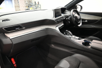 プジョー 3008 GT ﾌﾞﾙｰHDi　後期 ACC LKA ﾊｰﾌﾚｻﾞｰ ｼｰﾄﾋｰﾀｰ 純正ﾀｯﾁｽｸﾘｰﾝ CarPlay Bｶﾒﾗ 前後ﾊﾟｰｷﾝｸﾞｾﾝｻｰ 純正18ｲﾝﾁAW LEDﾗｲﾄ　2年保証付