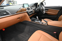 BMW 3シリーズ 320i ﾂｰﾘﾝｸﾞ ﾗｸﾞｼﾞｭｱﾘｰ　正規D車 後期LCIﾓﾃﾞﾙ ACC LCW ｺﾝﾌｫｰﾄA ｺﾆｬｯｸ革 純正iDriveﾅﾋﾞ Bｶﾒﾗ 純正17ｲﾝﾁAW 自動ﾄﾗﾝｸ ｱﾀﾞﾌﾟﾃｨﾌﾞLEDﾗｲﾄ　2年保証付