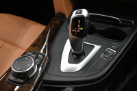 BMW 3シリーズ 320i ﾂｰﾘﾝｸﾞ ﾗｸﾞｼﾞｭｱﾘｰ　正規D車 後期LCIﾓﾃﾞﾙ ACC LCW ｺﾝﾌｫｰﾄA ｺﾆｬｯｸ革 純正iDriveﾅﾋﾞ Bｶﾒﾗ 純正17ｲﾝﾁAW 自動ﾄﾗﾝｸ ｱﾀﾞﾌﾟﾃｨﾌﾞLEDﾗｲﾄ　2年保証付