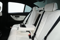 BMW 3シリーズ 320i ﾗｸﾞｼﾞｭｱﾘｰ　正規D車 ACC 白革 ｳｯﾄﾞ調ｲﾝﾃﾘｱ Sportﾓｰﾄﾞ ECOﾓｰﾄﾞ HIDﾍｯﾄﾞﾗｲﾄ 純正18ｲﾝﾁAW　2年保証付