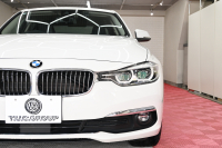 BMW 3シリーズ 320i ﾗｸﾞｼﾞｭｱﾘｰ　後期ﾓﾃﾞﾙ 正規D車 黒革 ﾋｰﾀｰ 純正ﾅﾋﾞ Bｶﾒﾗ Blouetoothｵｰﾃﾞｨｵ ACC LEDﾍｯﾄﾞﾗｲﾄ Sportﾓｰﾄﾞ 純正17ｲﾝﾁAW　2年保証付