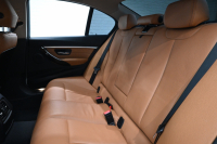 BMW 3シリーズ 320i ﾗｸﾞｼﾞｭｱﾘｰ　後期ﾓﾃﾞﾙ 正規D車 茶革 ﾋｰﾀｰ 純正ﾅﾋﾞ Bｶﾒﾗ Blouetoothｵｰﾃﾞｨｵ ACC LEDﾍｯﾄﾞﾗｲﾄ Sportﾓｰﾄﾞ 純正17ｲﾝﾁAW　2年保証付