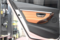BMW 3シリーズ 320i ﾗｸﾞｼﾞｭｱﾘｰ　後期ﾓﾃﾞﾙ 正規D車 茶革 ﾋｰﾀｰ 純正ﾅﾋﾞ Bｶﾒﾗ Blouetoothｵｰﾃﾞｨｵ ACC LEDﾍｯﾄﾞﾗｲﾄ Sportﾓｰﾄﾞ 純正17ｲﾝﾁAW　2年保証付