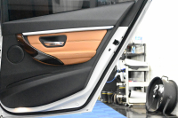 BMW 3シリーズ 320i ﾗｸﾞｼﾞｭｱﾘｰ　後期ﾓﾃﾞﾙ 正規D車 茶革 ﾋｰﾀｰ 純正ﾅﾋﾞ Bｶﾒﾗ Blouetoothｵｰﾃﾞｨｵ ACC LEDﾍｯﾄﾞﾗｲﾄ Sportﾓｰﾄﾞ 純正17ｲﾝﾁAW　2年保証付