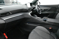 プジョー 3008 GT ﾌﾞﾙｰHDi　1ｵｰﾅｰ 正規D車 ACC 黒革 ﾊﾟﾉﾗﾏSR 純正ﾅﾋﾞ TV CarPlay Bｶﾒﾗ Blouetoothｵｰﾃﾞｨｵ LEDﾍｯﾄﾞﾗｲﾄ ｽｶｯﾌﾌﾟﾚｰﾄ 純正18ｲﾝﾁAW　2年保証付