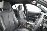 BMW 3シリーズ 320i Mｽﾎﾟｰﾂ　正規D車 ACC 黒革 ﾋｰﾀｰ 純正ﾅﾋﾞ TV Bｶﾒﾗ PTS LEDﾍｯﾄﾞﾗｲﾄ ｳｯﾄﾞ調ｲﾝﾃﾘｱ Sportﾓｰﾄﾞ ECOﾓｰﾄﾞ Mﾏﾙﾁﾌｧﾝｸｼｮﾝｽﾃｱﾘﾝｸﾞ Mｽｶｯﾌﾌﾟﾚｰﾄ 純正M18ｲﾝﾁAW　2年保証付