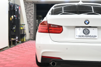 BMW 3シリーズ 320i Mｽﾎﾟｰﾂ　正規D車 ACC 黒革 ﾋｰﾀｰ 純正ﾅﾋﾞ TV Bｶﾒﾗ PTS LEDﾍｯﾄﾞﾗｲﾄ ｳｯﾄﾞ調ｲﾝﾃﾘｱ Sportﾓｰﾄﾞ ECOﾓｰﾄﾞ Mﾏﾙﾁﾌｧﾝｸｼｮﾝｽﾃｱﾘﾝｸﾞ Mｽｶｯﾌﾌﾟﾚｰﾄ 純正M18ｲﾝﾁAW　2年保証付