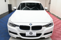 BMW 3シリーズ 320i Mｽﾎﾟｰﾂ　正規D車 ACC 黒革 ﾋｰﾀｰ 純正ﾅﾋﾞ TV Bｶﾒﾗ PTS LEDﾍｯﾄﾞﾗｲﾄ ｳｯﾄﾞ調ｲﾝﾃﾘｱ Sportﾓｰﾄﾞ ECOﾓｰﾄﾞ Mﾏﾙﾁﾌｧﾝｸｼｮﾝｽﾃｱﾘﾝｸﾞ Mｽｶｯﾌﾌﾟﾚｰﾄ 純正M18ｲﾝﾁAW　2年保証付