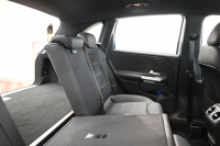 メルセデスベンツ Bクラス B220d AMGﾗｲﾝ&ﾚｻﾞｰｴｸｽｸﾙｰｼﾌﾞPKG ﾚｰﾀﾞｰSP　後期ﾓﾃﾞﾙ ACC 黒革 MBUXﾅﾋﾞ TV Bｶﾒﾗ HUD ｶｰﾎﾞﾝ調ｲﾝﾃﾘｱ ｺﾝﾌｫｰﾄｻｽﾍﾟﾝｼｮﾝ AMGｴｱﾛ&18ｲﾝﾁAW　2年保証