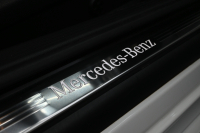 メルセデスベンツ Cクラス C180 ｶﾌﾞﾘｵﾚ ﾚｻﾞｰｴｸｽｸﾙｰｼﾌﾞ&ﾚｰﾀﾞｰSP　ACC 白革 ｴｱｽｶｰﾌ 黒幌 MBUXﾅﾋﾞ TV Bｶﾒﾗ ﾍｯﾄﾞｱｯﾌﾟD ﾏﾙﾁﾋﾞｰﾑLED AMGｴｱﾛ&19ｲﾝﾁAW　2年保証