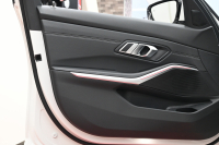 BMW 3シリーズ 320d ﾂｰﾘﾝｸﾞ Mｽﾎﾟｰﾂ ｺﾝﾌｫｰﾄ&ﾊｲﾗｲﾝPKG　正規D車 ACC ｺﾝﾌｫｰﾄA ｲﾝﾃﾘｼﾞｪﾝﾄS 黒革 純正Idriveﾅﾋﾞ 360ｶﾒﾗ Carplay Blouetoothｵｰﾃﾞｨｵ 自動Rｹﾞｰﾄ Sportﾓｰﾄﾞ LEDﾍｯﾄﾞﾗｲﾄ 純正19ｲﾝﾁAW　2年保証付