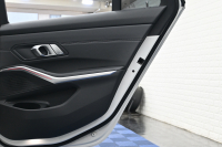 BMW 3シリーズ 320d ﾂｰﾘﾝｸﾞ Mｽﾎﾟｰﾂ ｺﾝﾌｫｰﾄ&ﾊｲﾗｲﾝPKG　正規D車 ACC ｺﾝﾌｫｰﾄA ｲﾝﾃﾘｼﾞｪﾝﾄS 黒革 純正Idriveﾅﾋﾞ 360ｶﾒﾗ Carplay Blouetoothｵｰﾃﾞｨｵ 自動Rｹﾞｰﾄ Sportﾓｰﾄﾞ LEDﾍｯﾄﾞﾗｲﾄ 純正19ｲﾝﾁAW　2年保証付