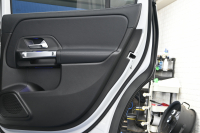 メルセデスベンツ GLB GLB250 4MATIC ｽﾎﾟｰﾂ ﾅｲﾄPKG AMGﾗｲﾝ ﾚｰﾀﾞｰSP　ACC 黒革 ﾋｰﾀｰ MBUXﾅﾋﾞTV 360ｶﾒﾗ Blouetoothｵｰﾃﾞｨｵ ﾜｲﾔﾚｽﾁｬｰｼﾞ 自動Rｹﾞｰﾄ&ﾊﾝｽﾞﾌﾘｰA AMGｴｱﾛ&20ｲﾝﾁAW　2年保証