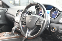 マセラティ ギブリ ﾍﾞｰｽｸﾞﾚｰﾄﾞ　中期ﾓﾃﾞﾙ ACC BSM 茶革 ﾋｰﾀｰ 8.4ｲﾝﾁﾅﾋﾞ TV Bｶﾒﾗ Carplay Blouetoothｵｰﾃﾞｨｵ ﾗﾃﾞｨｶｲﾝﾃﾘｱ Sportﾓｰﾄﾞ ｼﾙﾊﾞｰｷｬﾘﾊﾟｰ 純正19ｲﾝﾁAW　2年保証