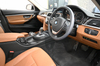 BMW 3シリーズ 320i ﾗｸﾞｼﾞｭｱﾘｰ　後期ﾓﾃﾞﾙ 1ｵｰﾅｰ ﾌﾞﾗｳﾝﾚｻﾞｰ IDriveﾅﾋﾞ ﾊﾞｯｸｶﾒﾗ Blouetoothｵｰﾃﾞｨｵ ｱﾀﾞﾌﾟﾃｨﾌﾞｸﾙｰｽﾞｺﾝﾄﾛｰﾙ LEDﾍｯﾄﾞﾗｲﾄ ﾊﾟｰｷﾝｸﾞｾﾝｻｰ 純正17ｲﾝﾁAW　2年保証
