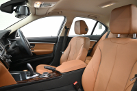 BMW 3シリーズ 320i ﾗｸﾞｼﾞｭｱﾘｰ　後期ﾓﾃﾞﾙ 1ｵｰﾅｰ ﾌﾞﾗｳﾝﾚｻﾞｰ IDriveﾅﾋﾞ ﾊﾞｯｸｶﾒﾗ Blouetoothｵｰﾃﾞｨｵ ｱﾀﾞﾌﾟﾃｨﾌﾞｸﾙｰｽﾞｺﾝﾄﾛｰﾙ LEDﾍｯﾄﾞﾗｲﾄ ﾊﾟｰｷﾝｸﾞｾﾝｻｰ 純正17ｲﾝﾁAW　2年保証