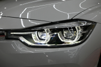 BMW 3シリーズ 320i ﾗｸﾞｼﾞｭｱﾘｰ　後期ﾓﾃﾞﾙ 1ｵｰﾅｰ ﾌﾞﾗｳﾝﾚｻﾞｰ IDriveﾅﾋﾞ ﾊﾞｯｸｶﾒﾗ Blouetoothｵｰﾃﾞｨｵ ｱﾀﾞﾌﾟﾃｨﾌﾞｸﾙｰｽﾞｺﾝﾄﾛｰﾙ LEDﾍｯﾄﾞﾗｲﾄ ﾊﾟｰｷﾝｸﾞｾﾝｻｰ 純正17ｲﾝﾁAW　2年保証