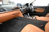 BMW 3シリーズ 320i ﾗｸﾞｼﾞｭｱﾘｰ　後期ﾓﾃﾞﾙ 1ｵｰﾅｰ ﾌﾞﾗｳﾝﾚｻﾞｰ IDriveﾅﾋﾞ ﾊﾞｯｸｶﾒﾗ Blouetoothｵｰﾃﾞｨｵ ｱﾀﾞﾌﾟﾃｨﾌﾞｸﾙｰｽﾞｺﾝﾄﾛｰﾙ LEDﾍｯﾄﾞﾗｲﾄ ﾊﾟｰｷﾝｸﾞｾﾝｻｰ 純正17ｲﾝﾁAW　2年保証