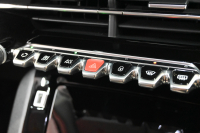 プジョー 2008 ｱﾘｭｰﾙ　 ACC LKA LPA CarPlay Pｽﾀ ECO ｺﾝﾋﾞﾚｻﾞｰ 7ｲﾝﾁﾀｯﾁｽｸﾘｰﾝ Bｶﾒﾗ ﾜｲﾔﾚｽ充電器 純正17ｲﾝﾁAW　2年保証付