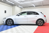 メルセデスベンツ Aクラス A220d ﾚｰﾀﾞｰｾｰﾌﾃｨPKG　1ｵﾅ Pｽﾀ ECO ACC ﾊｰﾌﾚｻﾞｰ ｼｰﾄﾋｰﾀｰ HDDﾅﾋﾞTV Carplay BTｵｰﾃﾞｨｵ  純正16ｲﾝﾁAW Meｺﾈｸﾄ　2年保証付