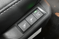 シトロエン C4 E-C4 ｼｬｲﾝ　☆期間限定掲載☆ 1ｵｰﾅｰ 急速充電対応 ACC BSM ﾍｯﾄﾞｱｯﾌﾟﾃﾞｨｽﾌﾟﾚｲ 黒革 ｻﾝﾙｰﾌ 10ｲﾝﾁﾀｯﾁｽｸﾘｰﾝ Carplay LEDﾍｯﾄﾞﾗｲﾄ 18ｲﾝﾁAW　新車保証