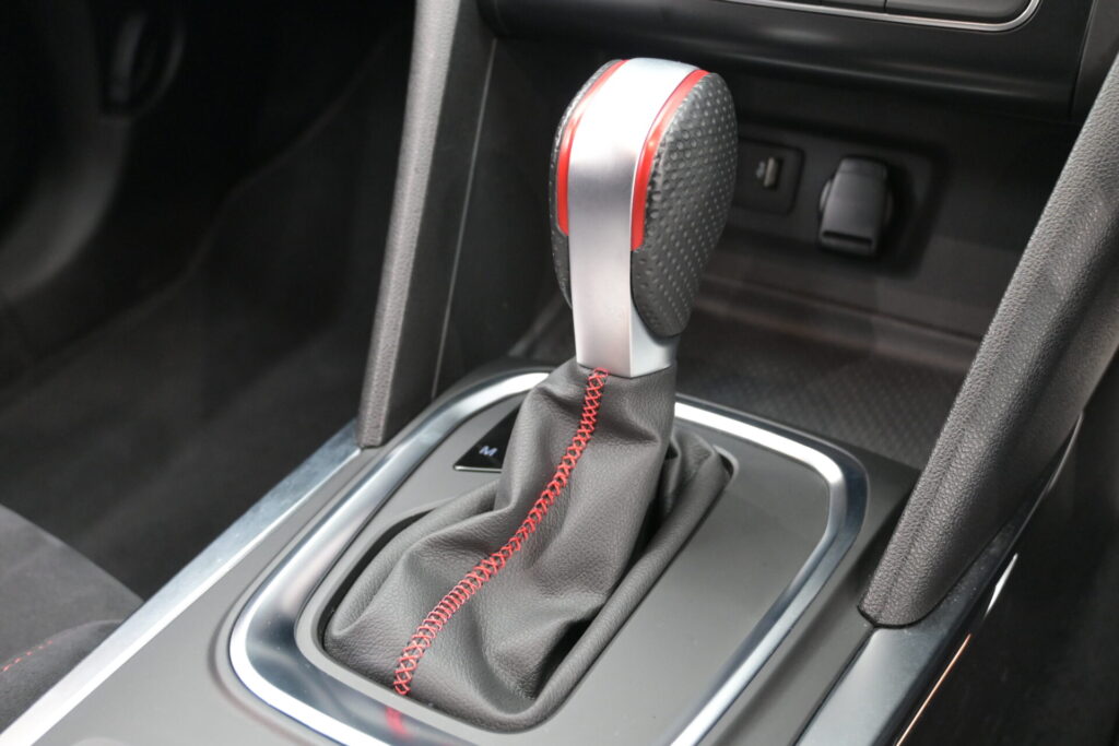 ルノー メガーヌ RSトロフィー 街乗りからワインディングまで