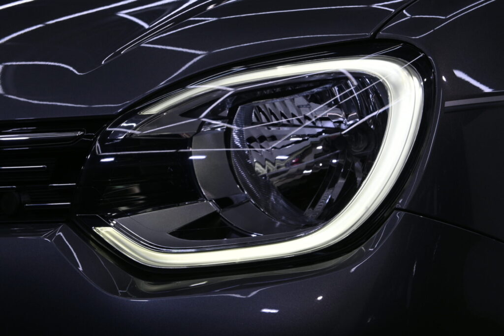 街乗りが楽しい！ルノー トゥインゴ インテンス キャンバストップ