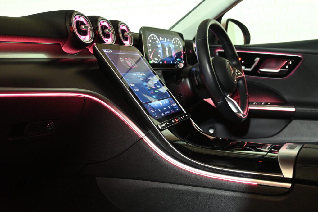 上質な走りと実用性のメルセデスベンツ Cクラス C200 4MATIC AVG