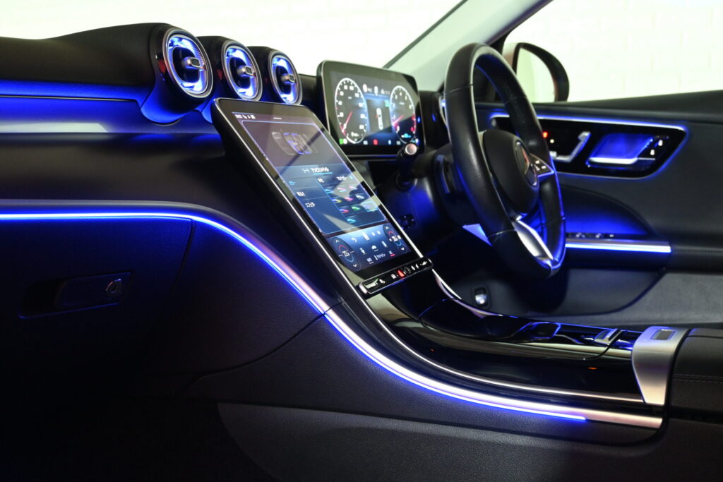 上質な走りと実用性のメルセデスベンツ Cクラス C200 4MATIC AVG