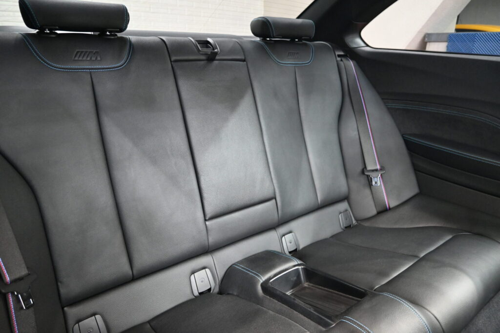 BMW M2 Competition 正規ディーラー車 スポーツ性能と日常の安心感を両立