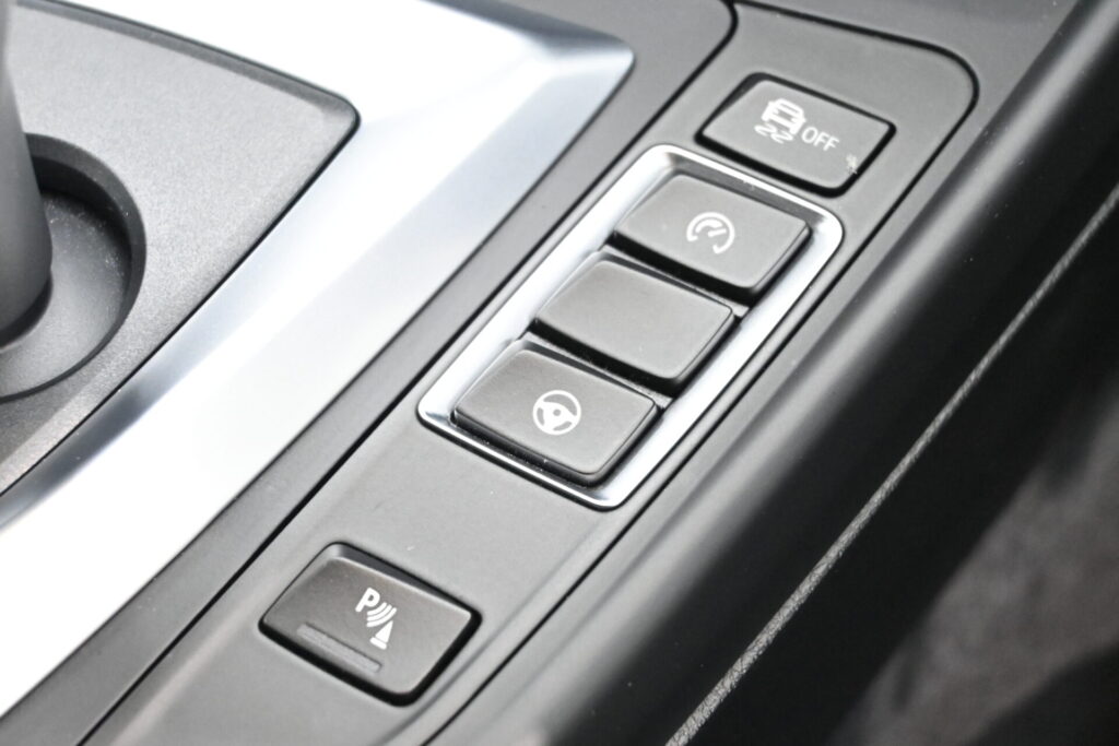 BMW M2 Competition 正規ディーラー車 スポーツ性能と日常の安心感を両立