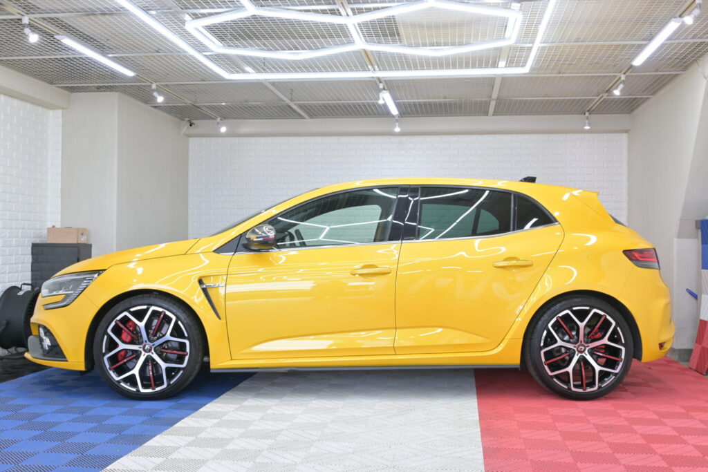 ルノー メガーヌ RSトロフィー スポーティさと実用性を両立した一台