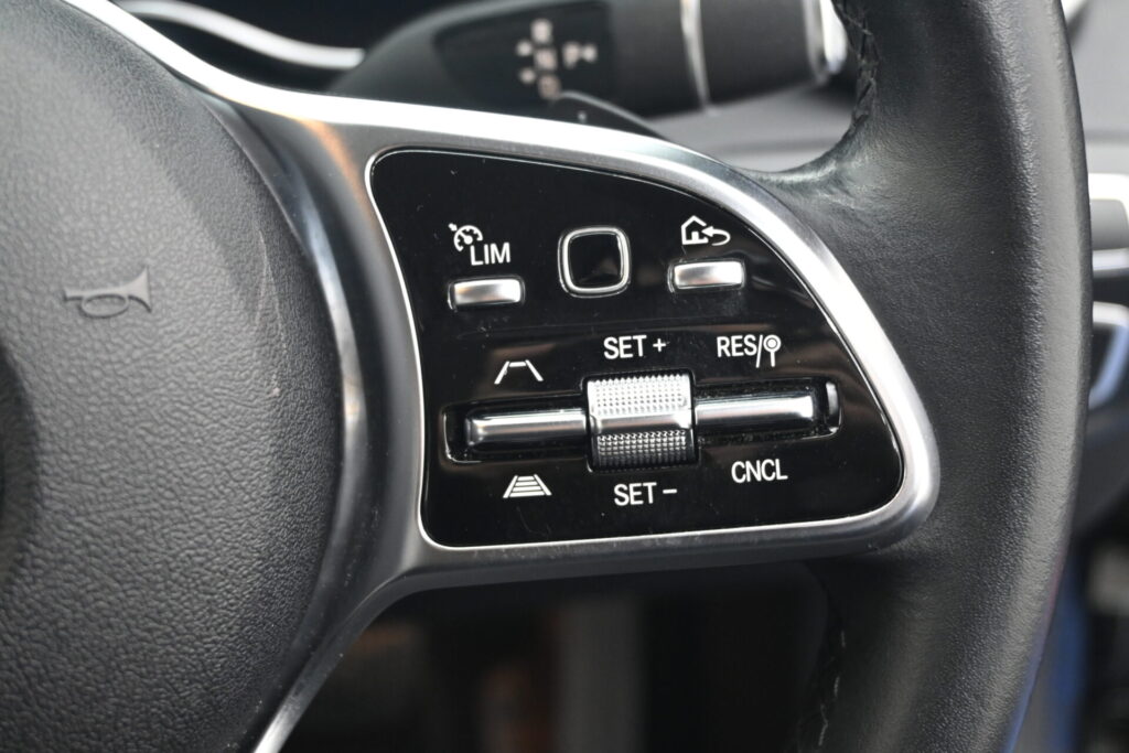 メルセデス・ベンツ C220d ワゴン 実用性と快適性を両立した一台