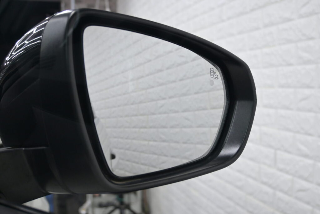 プジョー 3008 GT HYBRID4 快適装備が充実した人気SUV