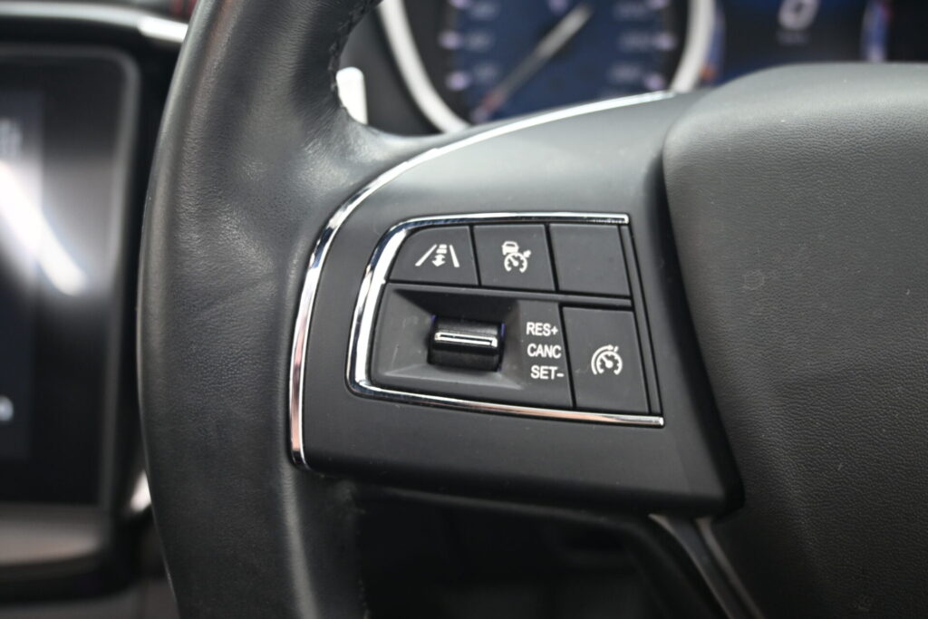 マセラティ ギブリ S 安心の保証付で楽しむラグジュアリーセダン