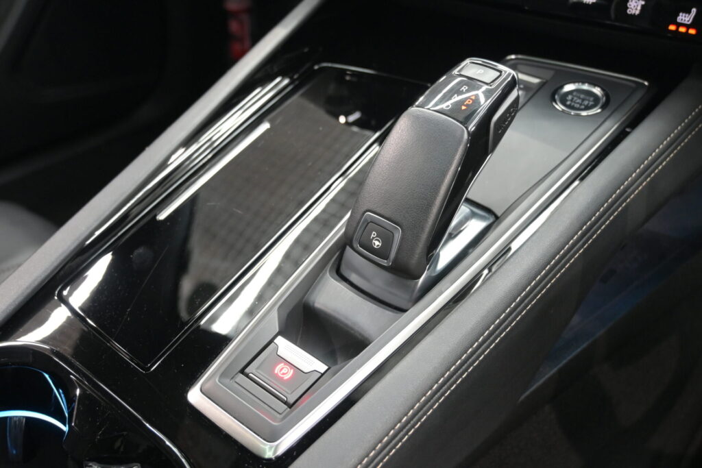 上質と快適を兼ね備えたプジョー 508 GT BlueHDi 上質な一台の魅力